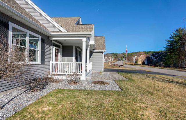 17 Legacy Drive, Nashua, NH 03062