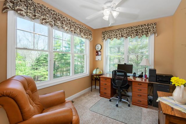 17 Legacy Drive, Nashua, NH 03062