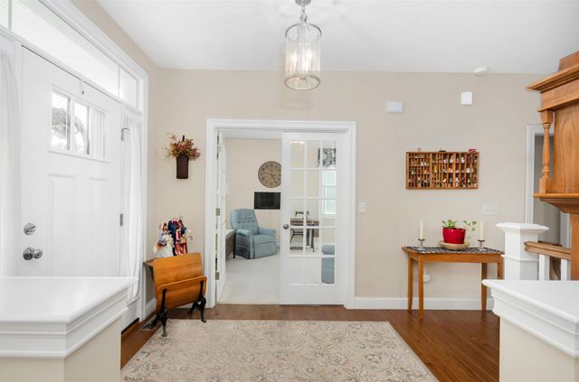 17 Legacy Drive, Nashua, NH 03062