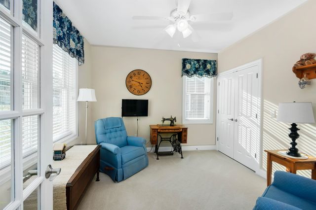 17 Legacy Drive, Nashua, NH 03062