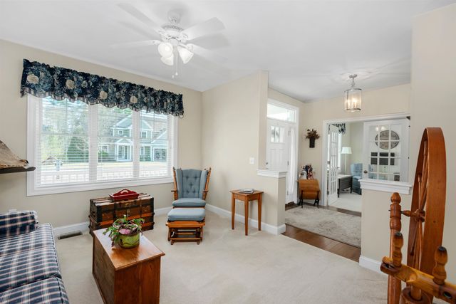 17 Legacy Drive, Nashua, NH 03062