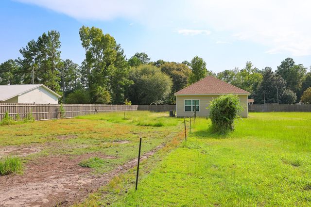 4744 Pauley Swamp Rd., Conway, SC 29527