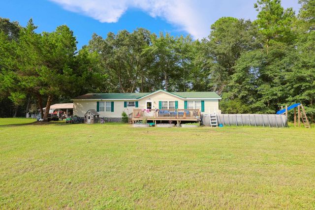 4744 Pauley Swamp Rd., Conway, SC 29527
