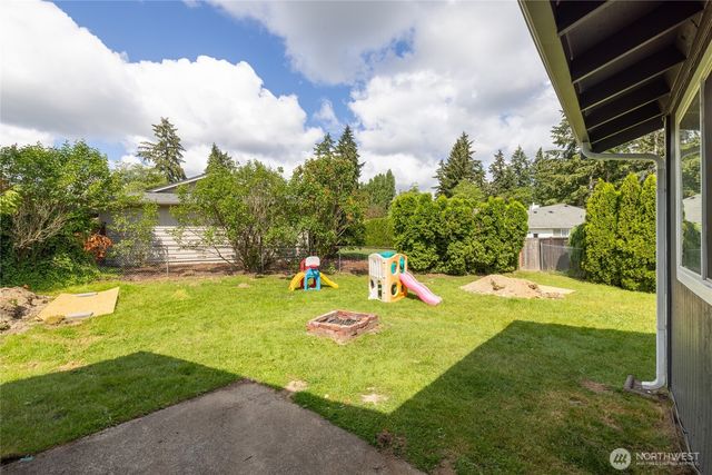 6616 6618 51st Avenue E, Tacoma, WA 98443