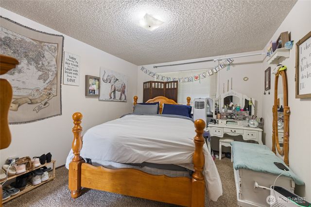 6616 6618 51st Avenue E, Tacoma, WA 98443