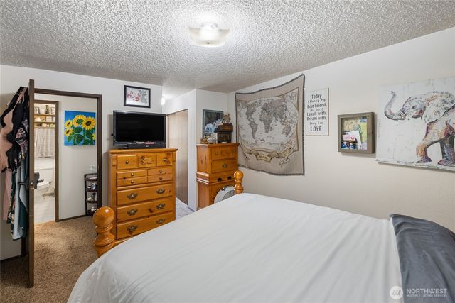 6616 6618 51st Avenue E, Tacoma, WA 98443