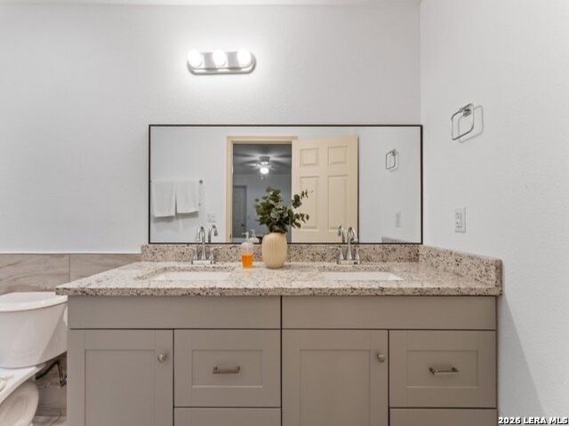 735 Green Castle, Canyon Lake, TX 78133