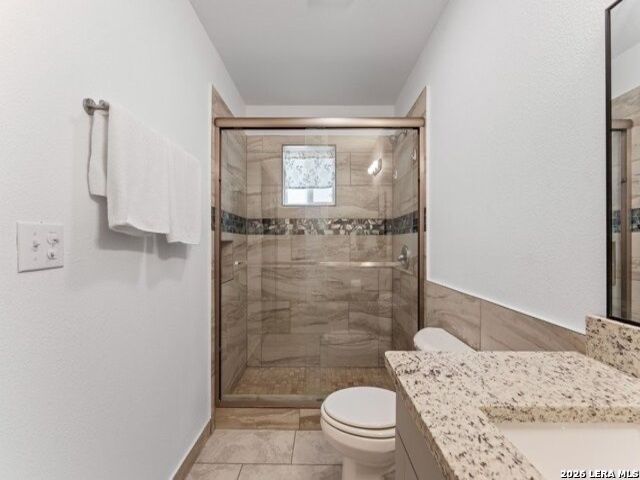 735 Green Castle, Canyon Lake, TX 78133