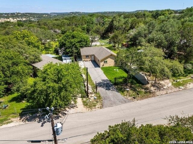 735 Green Castle, Canyon Lake, TX 78133