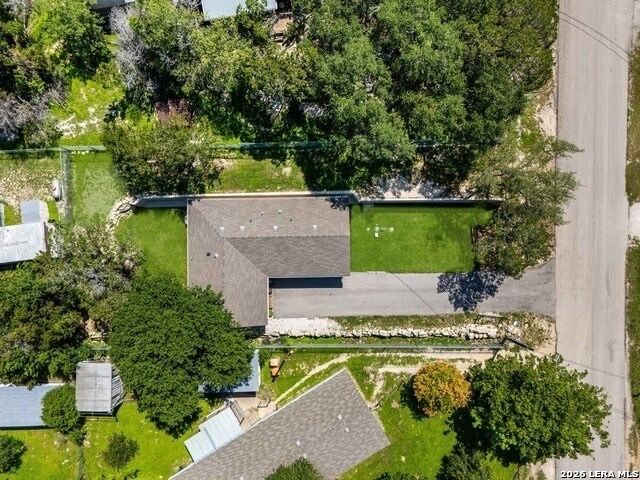 735 Green Castle, Canyon Lake, TX 78133