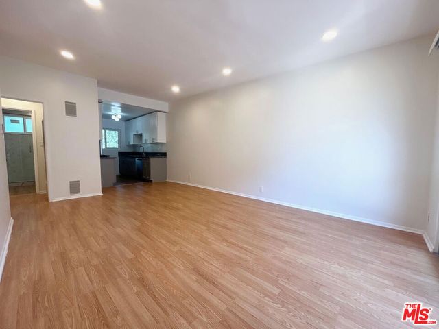 1148 N Formosa Avenue 8, West Hollywood, CA 90046