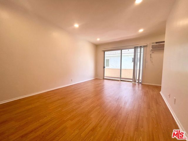 1148 N Formosa Avenue 8, West Hollywood, CA 90046