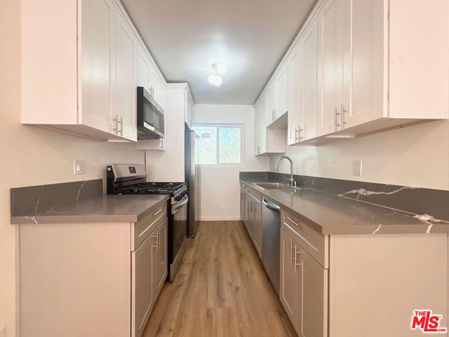 1148 N Formosa Avenue 8, West Hollywood, CA 90046
