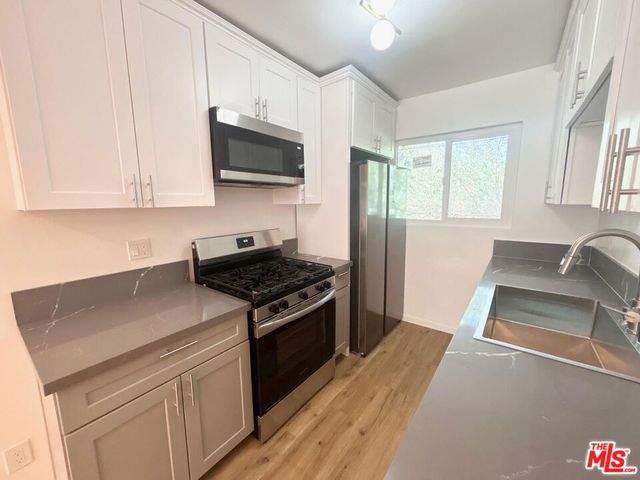 1148 N Formosa Avenue 8, West Hollywood, CA 90046