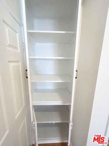 1148 N Formosa Avenue 8, West Hollywood, CA 90046