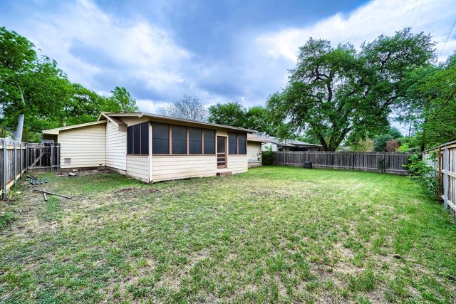 1909 Burbank ST, Austin, TX 78757