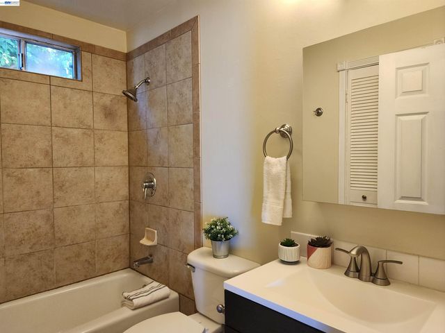 43 Alan Dr, Pleasant Hill, CA 94523