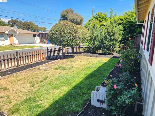 43 Alan Dr, Pleasant Hill, CA 94523