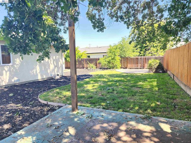 43 Alan Dr, Pleasant Hill, CA 94523