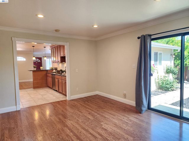 43 Alan Dr, Pleasant Hill, CA 94523