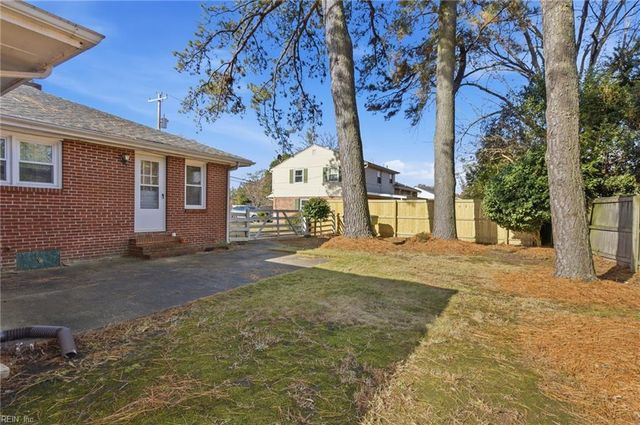 7616 Azalea Garden RD, Norfolk, VA 23518