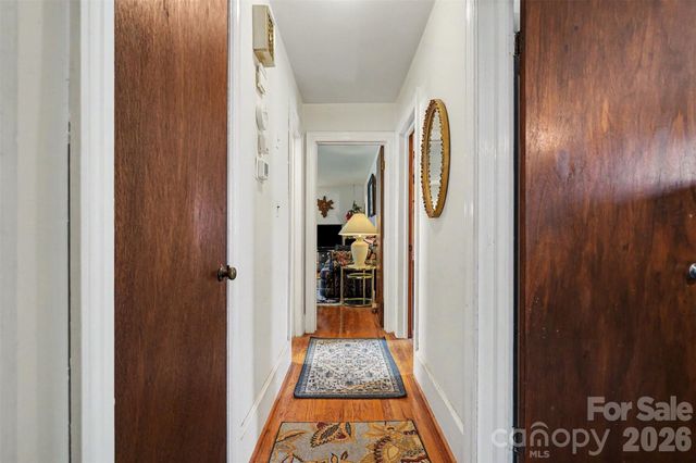 400 Briarwood Drive, Charlotte, NC 28215
