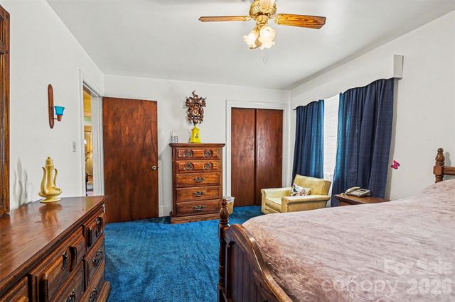400 Briarwood Drive, Charlotte, NC 28215