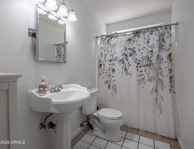 4942 W PURDUE Avenue, Glendale, AZ 85302