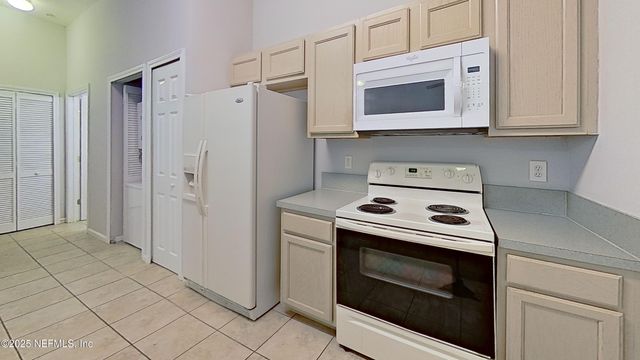 9536 ARMELLE Way 3, Jacksonville, FL 32257