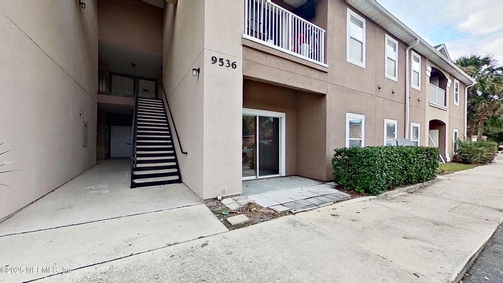 9536 ARMELLE Way 3, Jacksonville, FL 32257