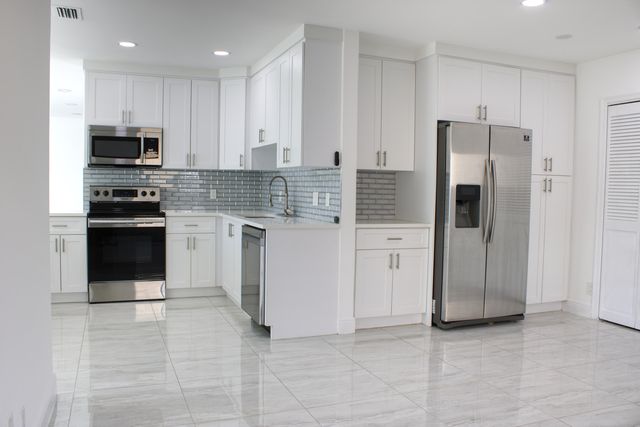 517 NW 52nd Street, Boca Raton, FL 33487