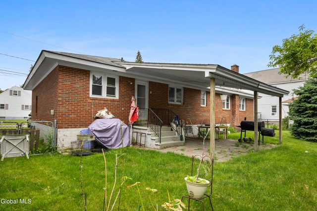 1253 Van Cortland Street, Schenectady, NY 12303