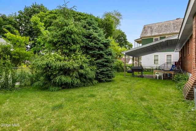 1253 Van Cortland Street, Schenectady, NY 12303