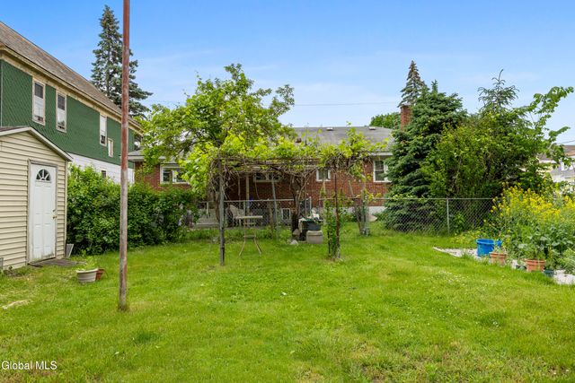 1253 Van Cortland Street, Schenectady, NY 12303
