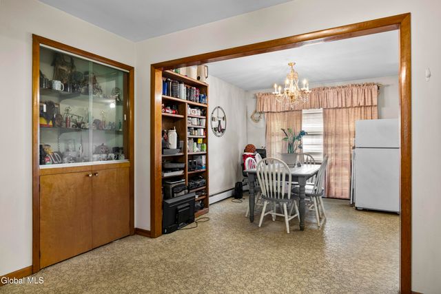 1253 Van Cortland Street, Schenectady, NY 12303