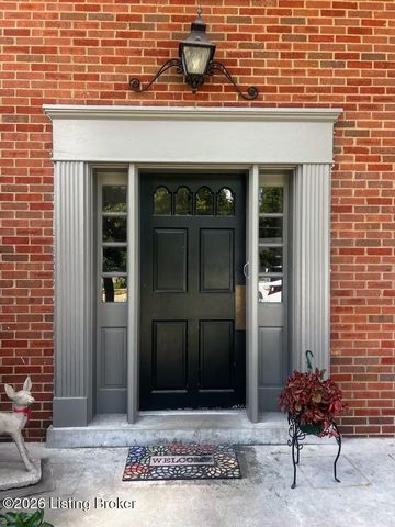 250 Chenoweth Ln APT 2, Louisville, KY 40207