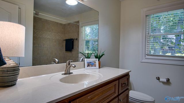 818 SE Esslinger Road, Huntsville, AL 35802