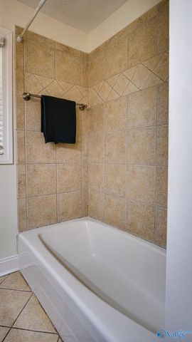 818 SE Esslinger Road, Huntsville, AL 35802