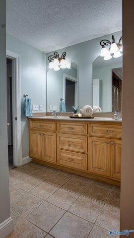 818 SE Esslinger Road, Huntsville, AL 35802