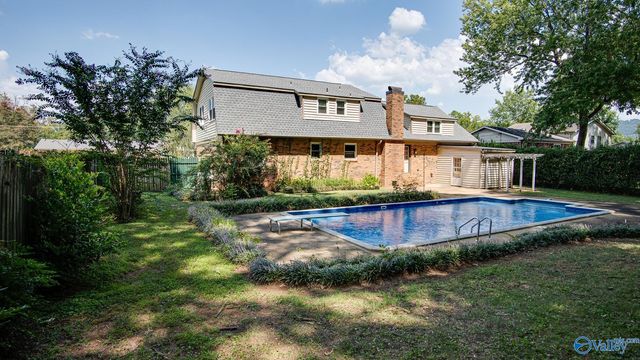 818 SE Esslinger Road, Huntsville, AL 35802