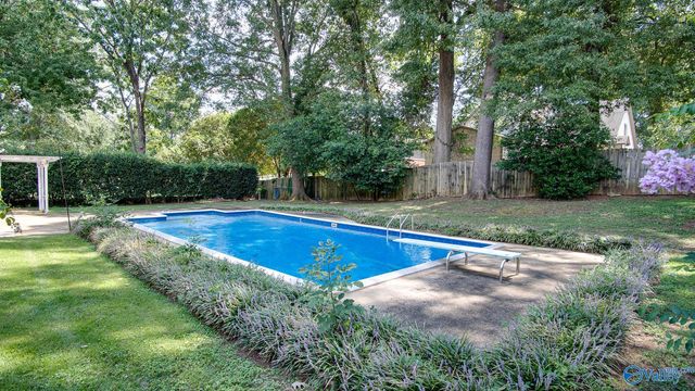 818 SE Esslinger Road, Huntsville, AL 35802