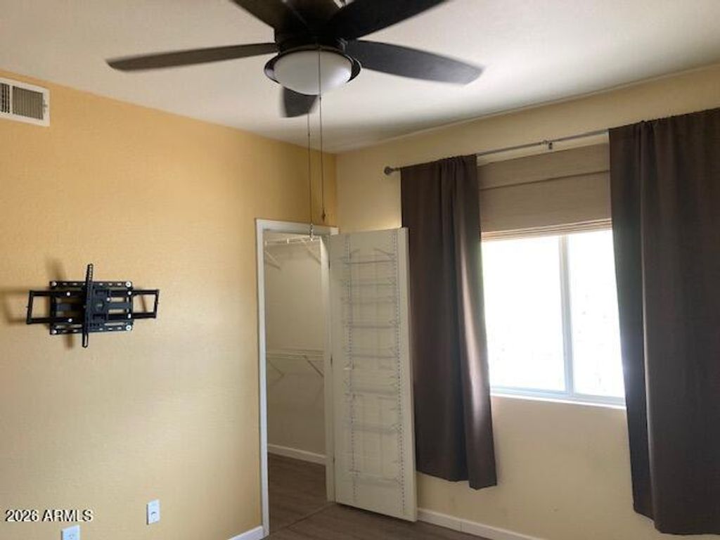 Image 13 of property listing at 16013 S DESERT FOOTHILLS Parkway 2021, Phoenix, AZ 85048