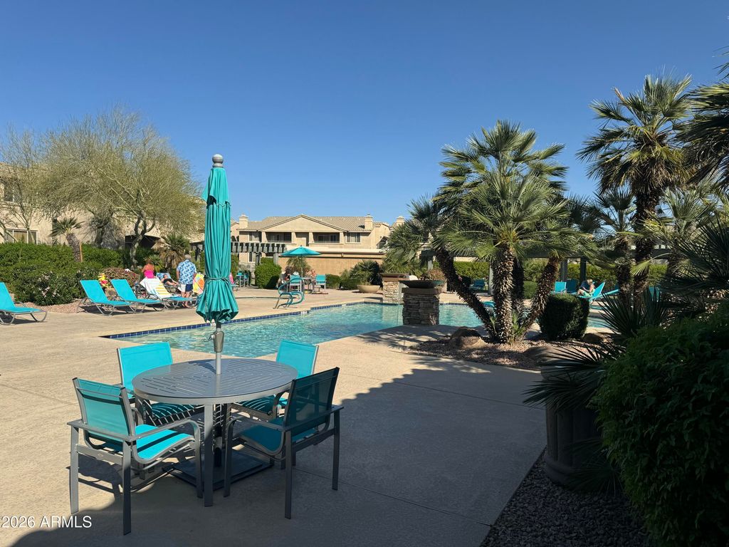Image 16 of property listing at 16013 S DESERT FOOTHILLS Parkway 2021, Phoenix, AZ 85048
