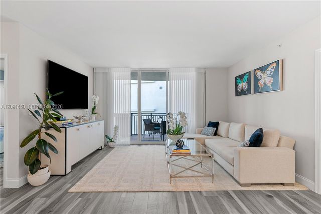 17555 Atlantic Boulevard UPH3, Sunny Isles Beach, FL 33160
