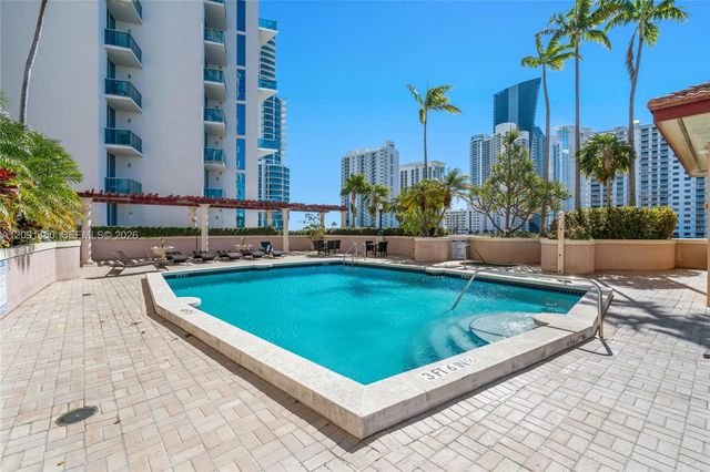 17555 Atlantic Boulevard UPH3, Sunny Isles Beach, FL 33160