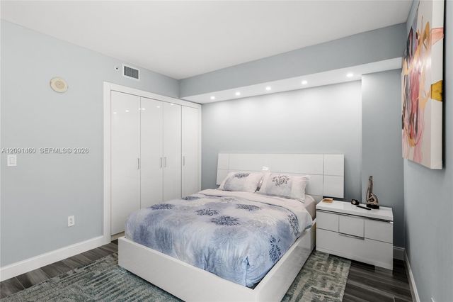 17555 Atlantic Boulevard UPH3, Sunny Isles Beach, FL 33160
