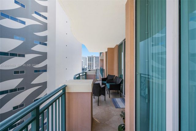 17555 Atlantic Boulevard UPH3, Sunny Isles Beach, FL 33160