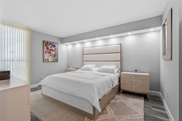 17555 Atlantic Boulevard UPH3, Sunny Isles Beach, FL 33160