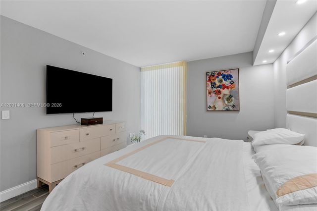 17555 Atlantic Boulevard UPH3, Sunny Isles Beach, FL 33160