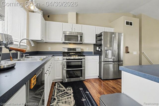 7318 Royal Troon Drive, Ypsilanti, MI 48197